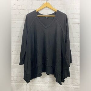 GiGio USA Black Gothic Tunic Top Womens Size Large Asymmetrical Hem 3/4 Sleeve